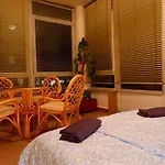 Udolni - Cerveny Kostel Hostel *