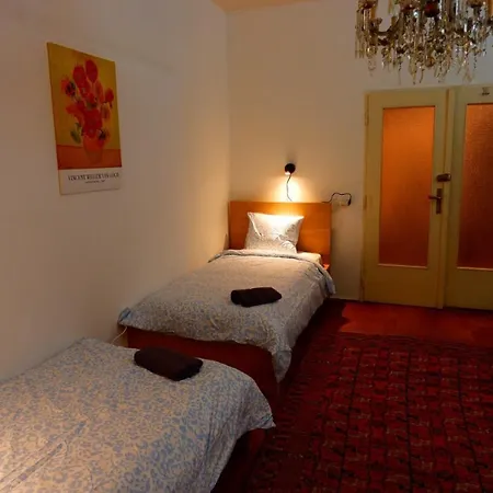 Udolni - Cerveny Kostel Vandrarhem Brno