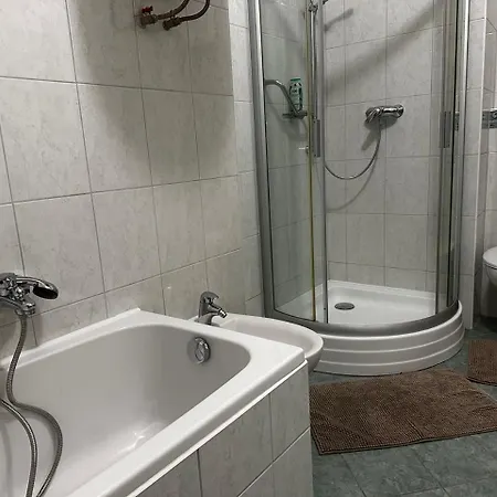 Udolni - Cerveny Kostel Ostello Brno