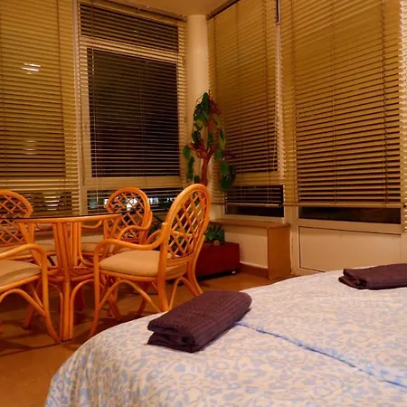 Udolni - Cerveny Kostel Vandrarhem *