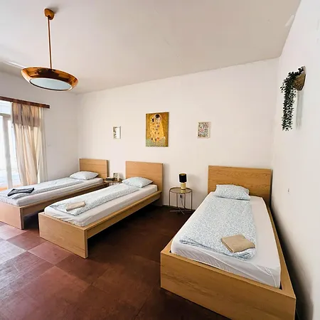 Udolni - Cerveny Kostel Ostello