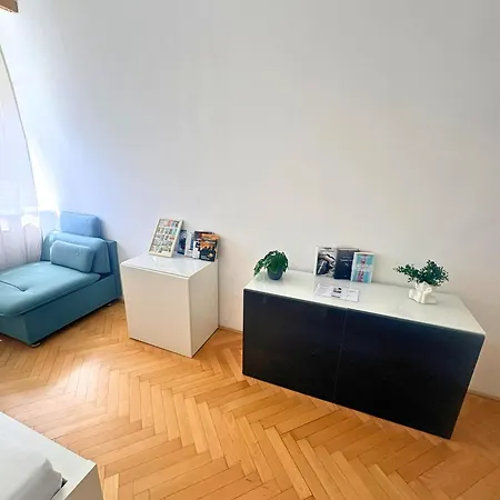 Retro Rooms Udolni - Old Town