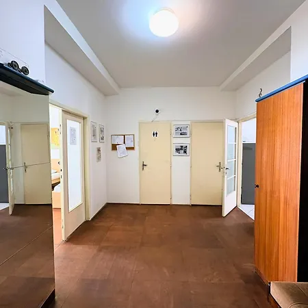 Udolni - Cerveny Kostel * Brno